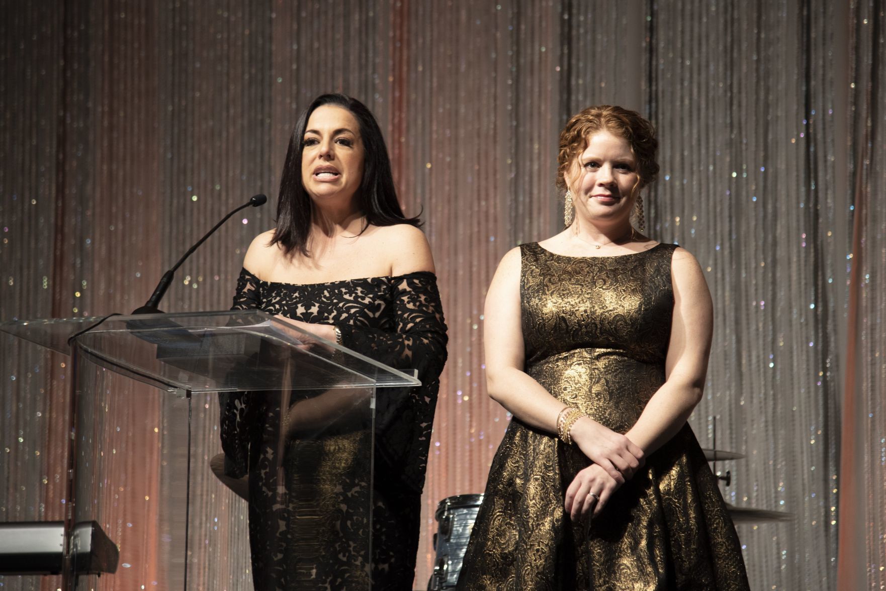 Erin Rataj, Amber Pook